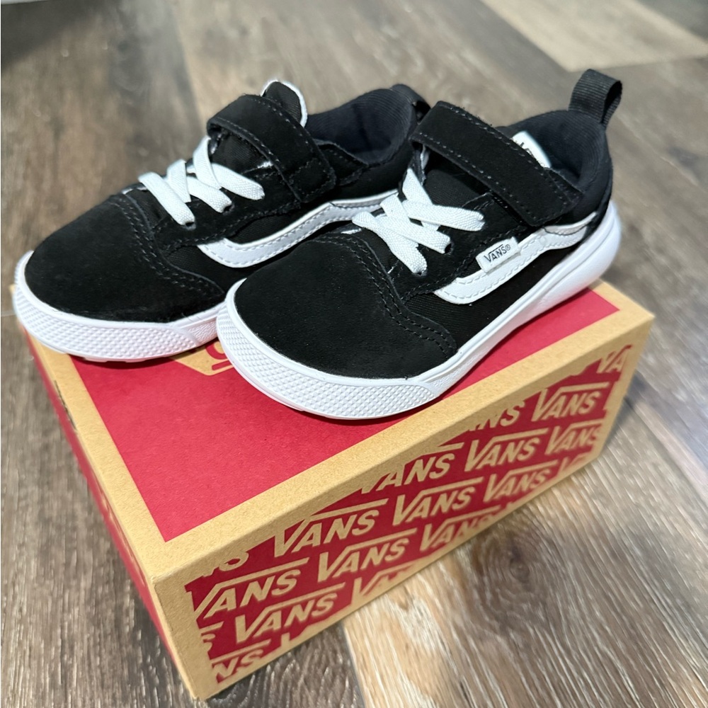 BRAND NEW Vans toddler UltraRange 66 V
